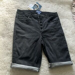 Democracy black denim button front bodycon stretch shorts NWT